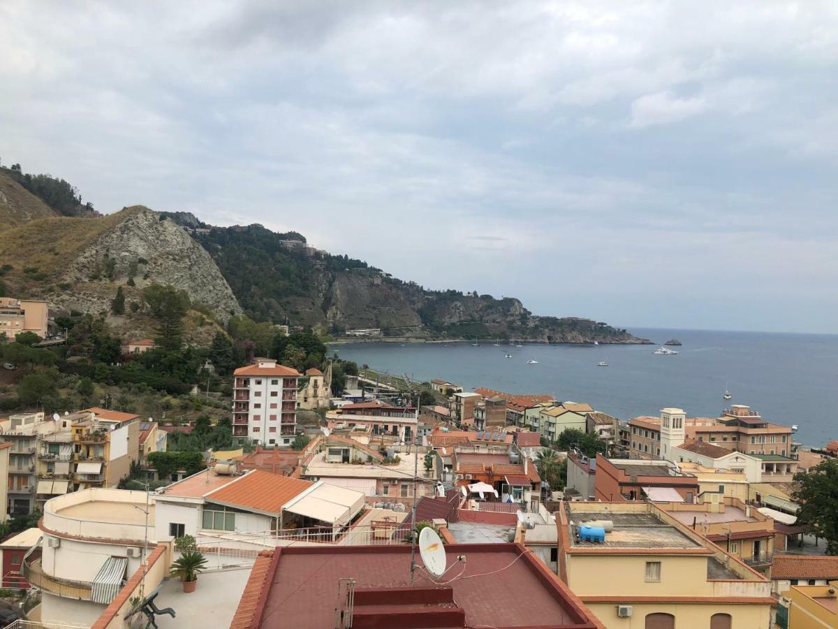 Taormina Wonderful Solarium Apartment Giardini Naxos Bagian luar foto