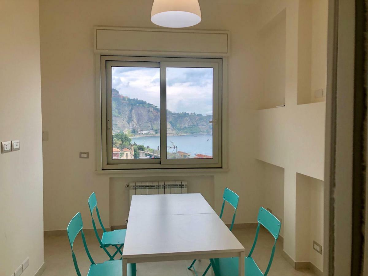 Taormina Wonderful Solarium Apartment Giardini Naxos Bagian luar foto